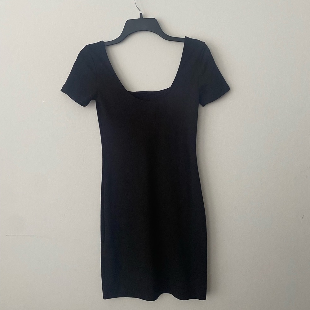 H&M Black Mini Dress with Button Detail - Picture 2 of 3